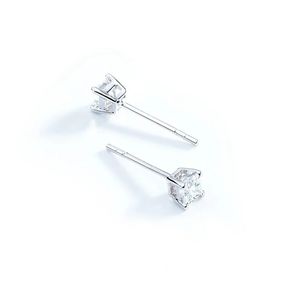 4-7mm Square Cut VVS Diamond 925 Silver Pin Studs